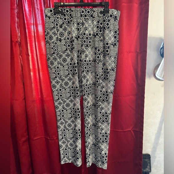 Robert Louis Pants - Robert Louis Monochrome Geometric Pants size L